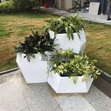 商场花盆定制玻璃钢花钵